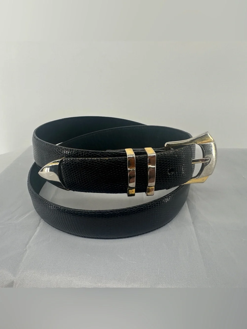 Neiman Marcus genuine lizard black leather western belt